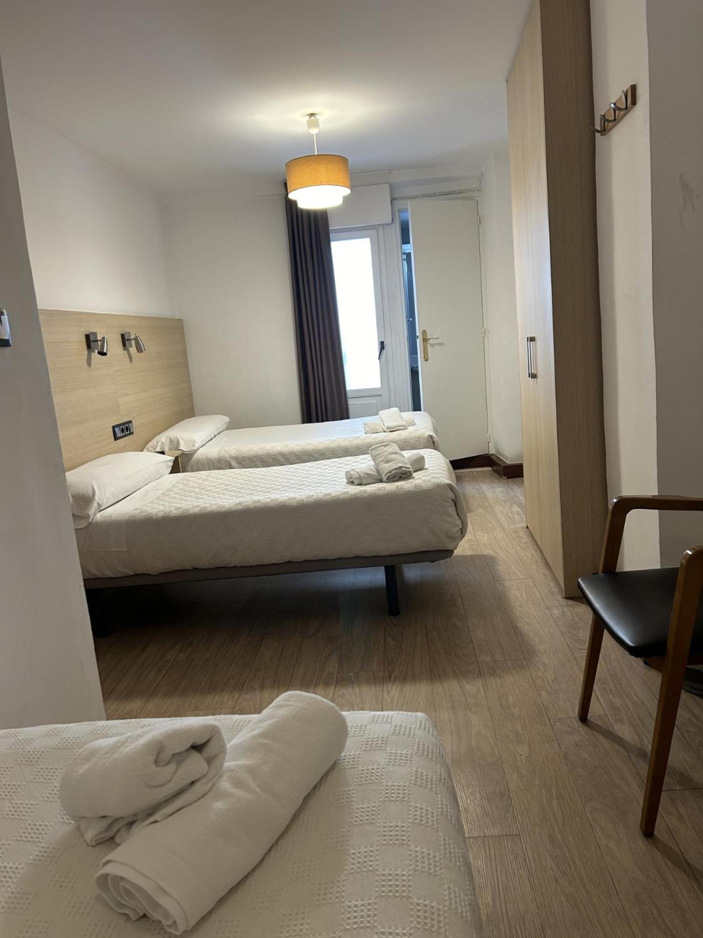 Casa Otano Hotel Pamplona Buitenkant foto