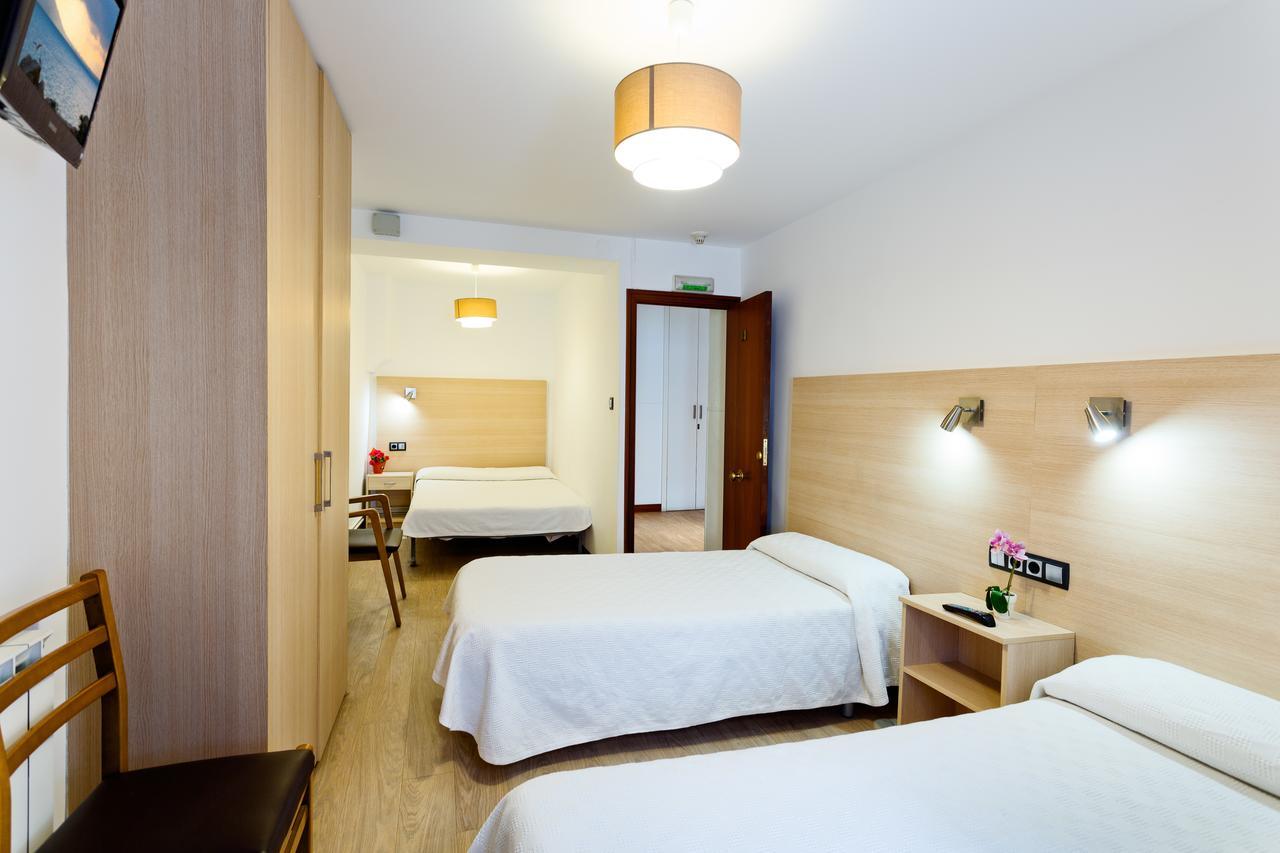 Casa Otano Hotel Pamplona Buitenkant foto