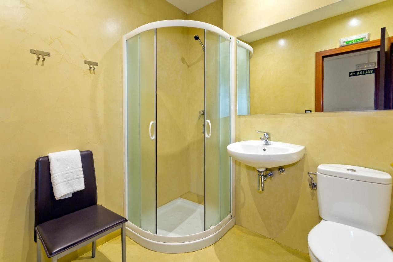 Casa Otano Hotel Pamplona Buitenkant foto